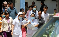 Bến Tre: Bé 4 tháng tử vong sau khi tiêm vắcxin 5 trong 1