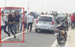 Hé lộ 5 trang biên bản vụ "Công an gạt tay trúng má PV"