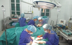 Nối thành công cho bệnh nhân bị đứt lìa hai cẳng tay