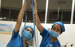 Bé gái chào đời với dây rốn dài kỷ lục 110cm