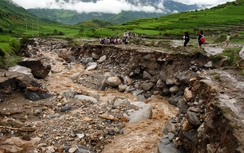 Cảnh báo miền núi lũ quét, Hà Nội mưa dông