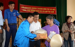 1.200 xuất quà đến với bà con vùng lũ Thanh Hóa