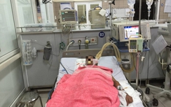 Cận Tết, bệnh nhân ngộ độc, viêm gan vì rượu ùn ùn nhập viện