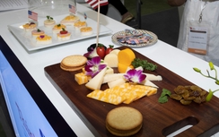 Dị ứng với viên uống canxi nên thay thế bằng phô mai?