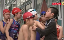 Trẻ em Hà Nội "mất lòng tin vào người lớn" sau cuộc thi bơi