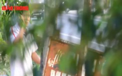 Tài xế xe quá tải dùng mọi chiêu trò "dụ" thanh tra bỏ lỗi