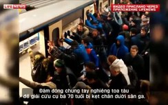 Hàng trăm người dân Nga xô nghiêng đoàn tàu cứu cụ già