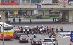 Đèn giao thông gây "khó xử" nhất Hà Nội