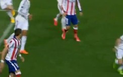 Tung đòn như võ sĩ, sao Real hạ "knock-out" Mandzukic