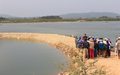 Lý giải nguyên nhân 9 học sinh chết đuối cùng lúc