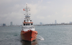 Ứng cứu ngư dân bị bỏng nặng trên biển