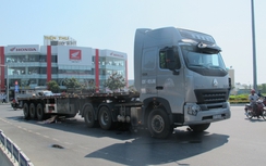 Bị xe đầu kéo cuốn vào gầm, 1 phụ nữ tử vong