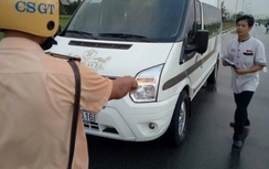 Liên tiếp xử lý xe HAV "trá hình" hợp đồng, bắt khách lẻ