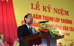 Trường Cao đẳng GTVT II vinh dự nhận bức trướng của Bộ GTVT