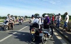 Hai vợ chồng cùng nhảy cầu Câu Lâu tự tử