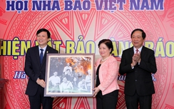 Bảo tàng Báo chí Việt Nam tiếp nhận nhiều hiện vật quý