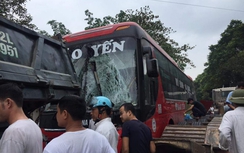 Tai nạn liên hoàn trên QL2, hàng chục hành khách hoảng sợ