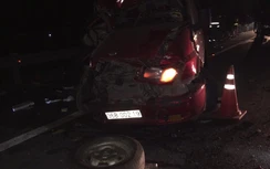 3 xe khách đâm nhau kinh hoàng trên cao tốc, 11 người bị thương