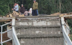 Vụ sập cầu, 3 người mất tích: Thi thể bị bê tông đè lấp?