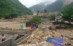 Mưa lũ Lai Châu: Tăng số người chết, mất tích, giao thông tê liệt