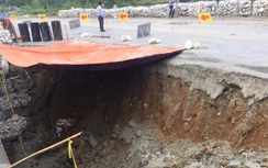 Cận cảnh đường tránh cầu Ngòi Thủ, cao tốc Nội Bài-Lào Cai hư hỏng