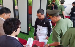 Những hình ảnh đầu tiên của phiên tòa xét xử ông Phan Văn Vĩnh