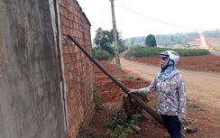 Thi công đường khiến nhà dân nứt nẻ, cà phê không thể kết trái