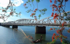 “Người thương nhớ thương” - Khúc ca Huế của Tào Khánh Hưng