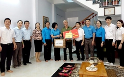 Công đoàn Xây dựng Việt Nam: Trao tặng nhà “Mái ấm Công đoàn” cho đoàn viên có hoàn cảnh khó khăn
