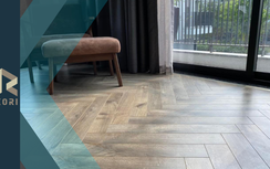 Sự khác biệt giữa sàn nhựa và sàn gỗ xương cá Kori