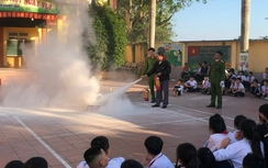 Hải Phòng: Tập huấn PCCC cho hơn 200 giáo viên, học sinh tại huyện Cát Hải