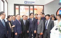 Ấn tượng cửa thông minh thế hệ mới Eurowindow tại Vietbuild Hà Nội 2024