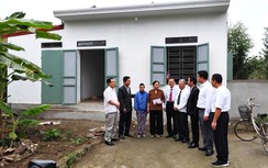 Chi đoàn Báo Xây dựng đồng hành xây dựng nhà tình nghĩa cho nạn nhân nhiễm chất độc da cam