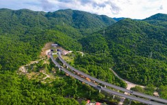 Hầm Đèo Cả giải tỏa ách tắc trên đèo khi đường sắt gặp sự cố