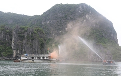 Diễn tập chữa cháy, cứu nạn, ứng phó sự cố tràn dầu trên vịnh Hạ Long năm 2024