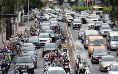 Thành phố Hồ Chí Minh: Tính phương án làm đường trên cao giảm ùn tắc giao thông