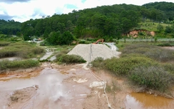 Lâm Đồng: 43/88 giấy phép khai thác khoáng sản bị tạm dừng hoặc chưa đủ điều kiện khai thác