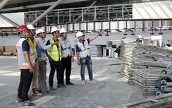 Nhộn nhịp trên công trình nhà ga T3 vẫn làm xuyên Tết