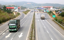 Khẩn trương nghiên cứu phương án đầu tư mở rộng đoạn cao tốc Yên Bái - Lào Cai