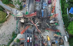 Sập giàn giáo thi công đường cao tốc tại Thái Lan gây nhiều thương vong