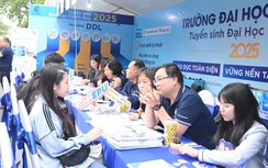 Trường Đại học Điện lực thu hút đông đảo học sinh và phụ huynh tại Ngày hội tư vấn tuyển sinh – hướng nghiệp năm 2025