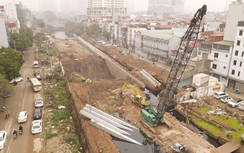 Hà Nội: Dự án cứng hoá kênh La Khê “ì ạch” triển khai, rác thải ngập tràn