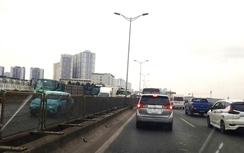 Hà Nội: Phân luồng phương tiện để sửa chữa đường Vành đai 3 trên cao