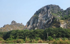 Thanh Hóa: Đình chỉ hoạt động khai thác khoáng sản 3,5 tháng và xử phạt 300 triệu đồng