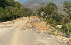 Thanh Hóa: Nhiều điểm hư hỏng trên quốc lộ chưa được sửa chữa