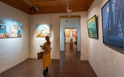 Tác phẩm nghệ thuật trong không gian kiến trúc và nội thất