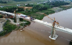 Lào Cai hợp long cầu Làng Giàng - cây cầu thứ 8 bắc qua sông Hồng