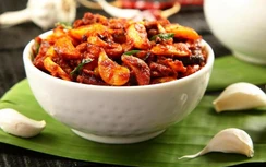 Lạm dụng ăn tỏi trong mùa dịch có thể gây ra những nguy hiểm này