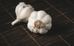 Đặt tỏi dưới gối trước khi đi ngủ và điều kỳ diệu này sẽ xảy ra