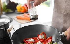 Phải làm gì khi nấu ăn quá mặn? Thêm nước, đường hay bột ngọt?